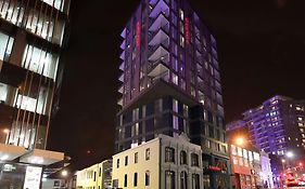Ramada Victoria