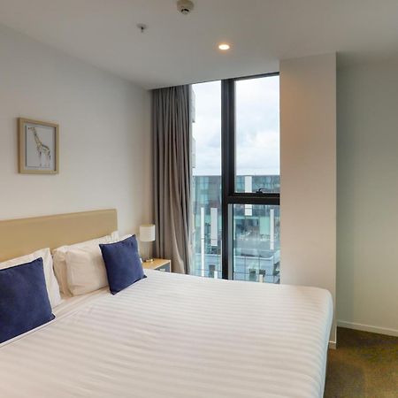 Ramada Suites By Wyndham Victoria Street West Окленд Экстерьер фото